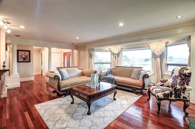 4560 Harken Drive