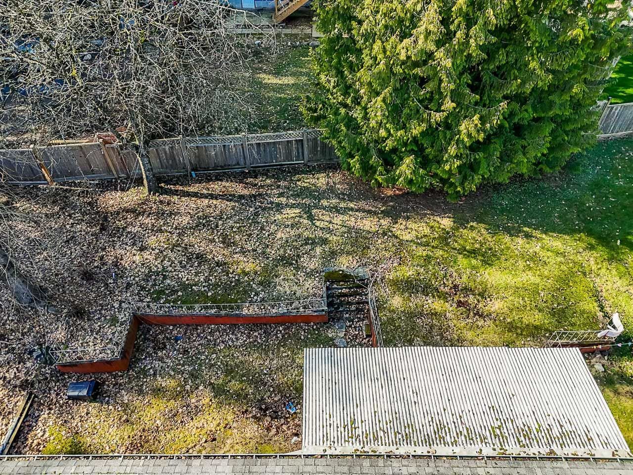 Listing Image 11