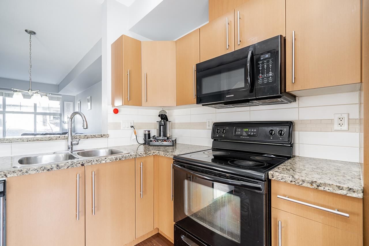 Listing Image 13