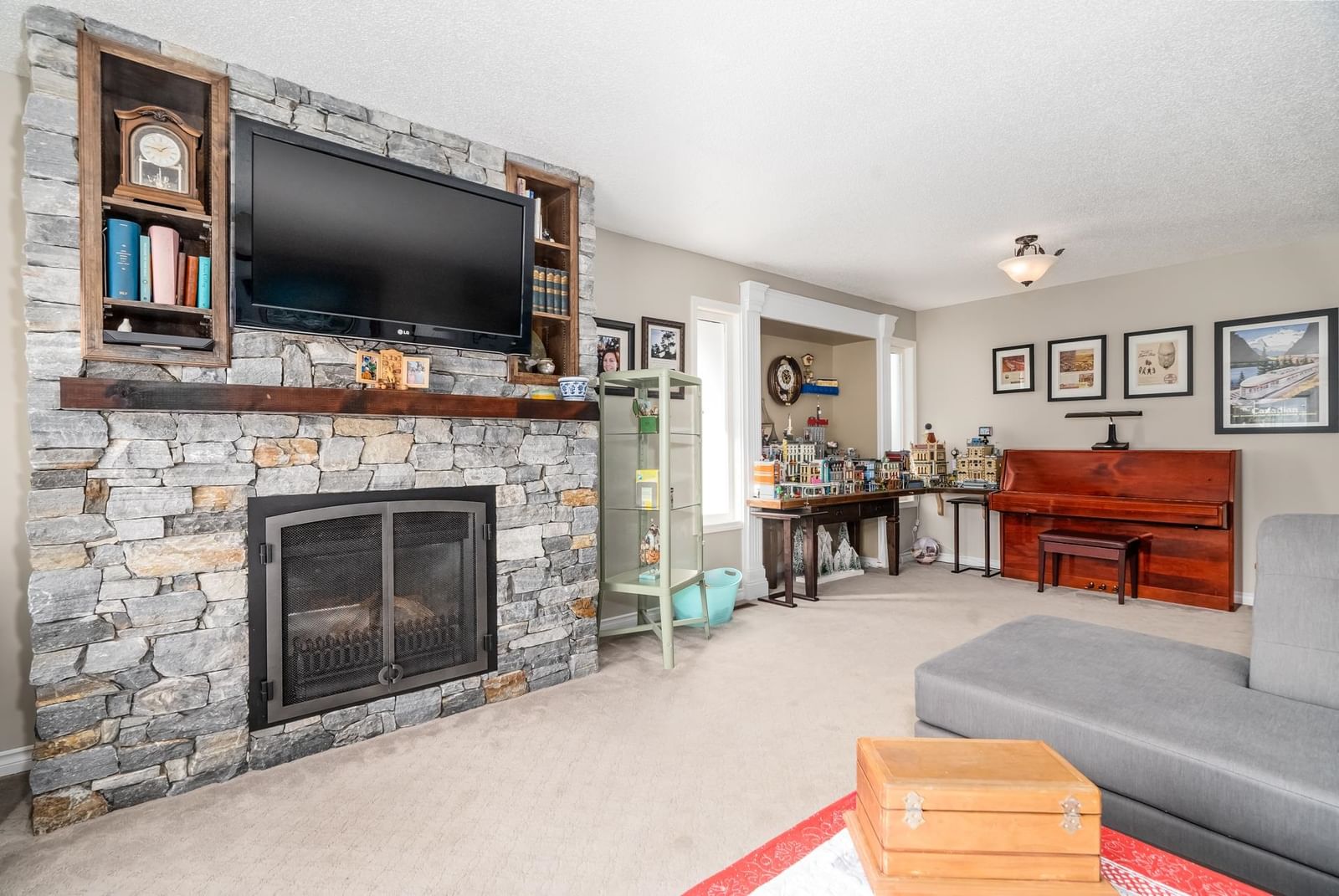 Listing Image 7