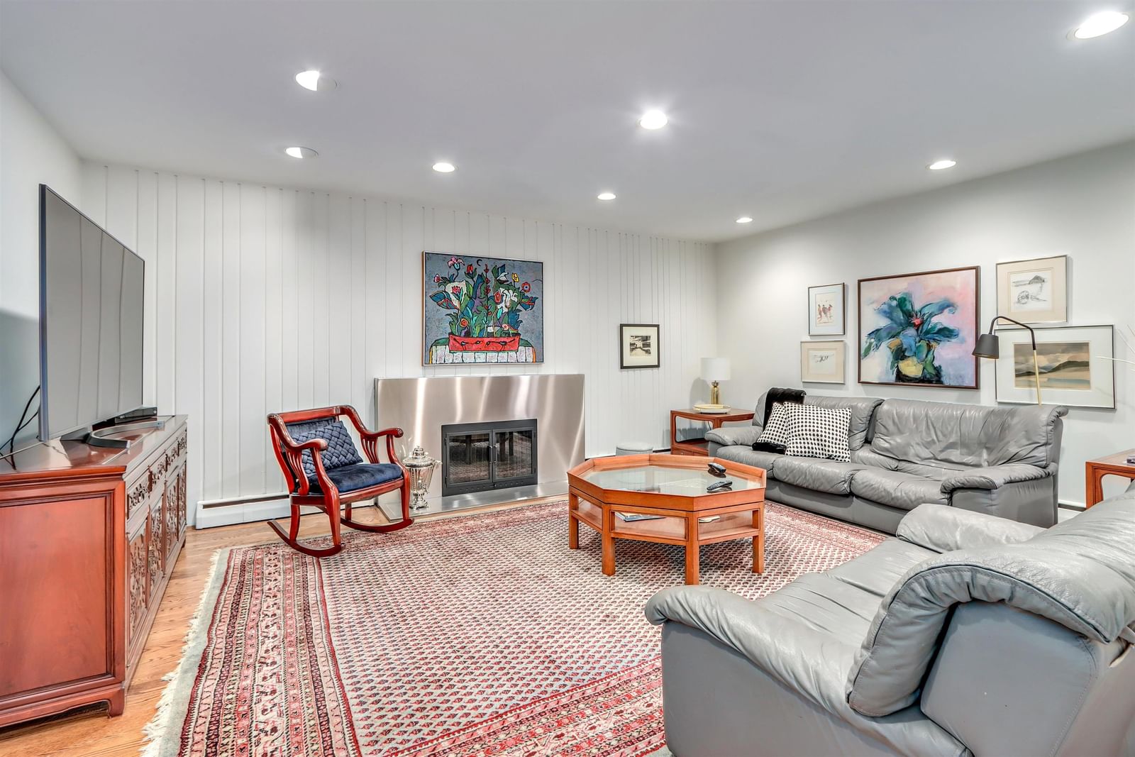 Listing Image 18
