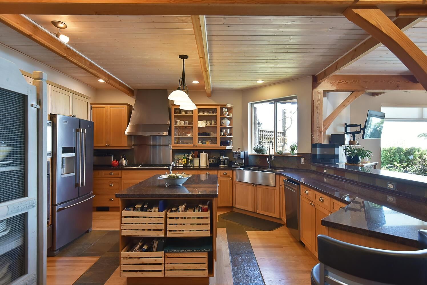 Listing Image 10