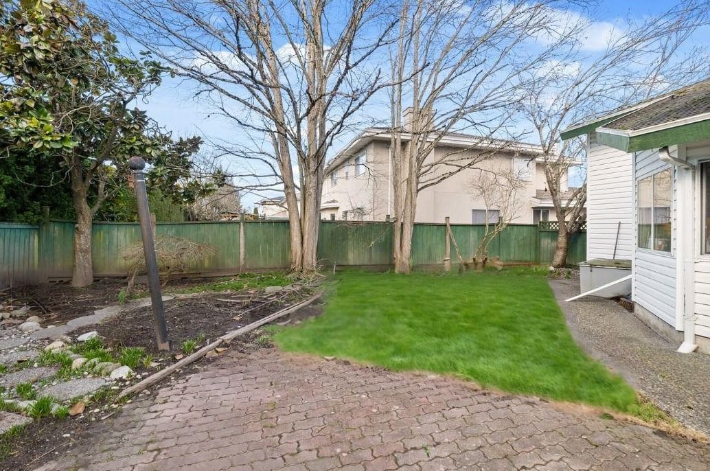 Listing Image 19