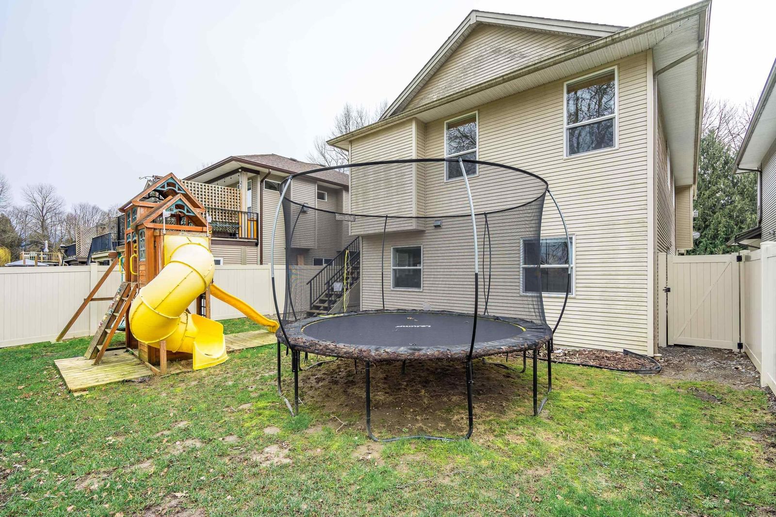 Listing Image 19