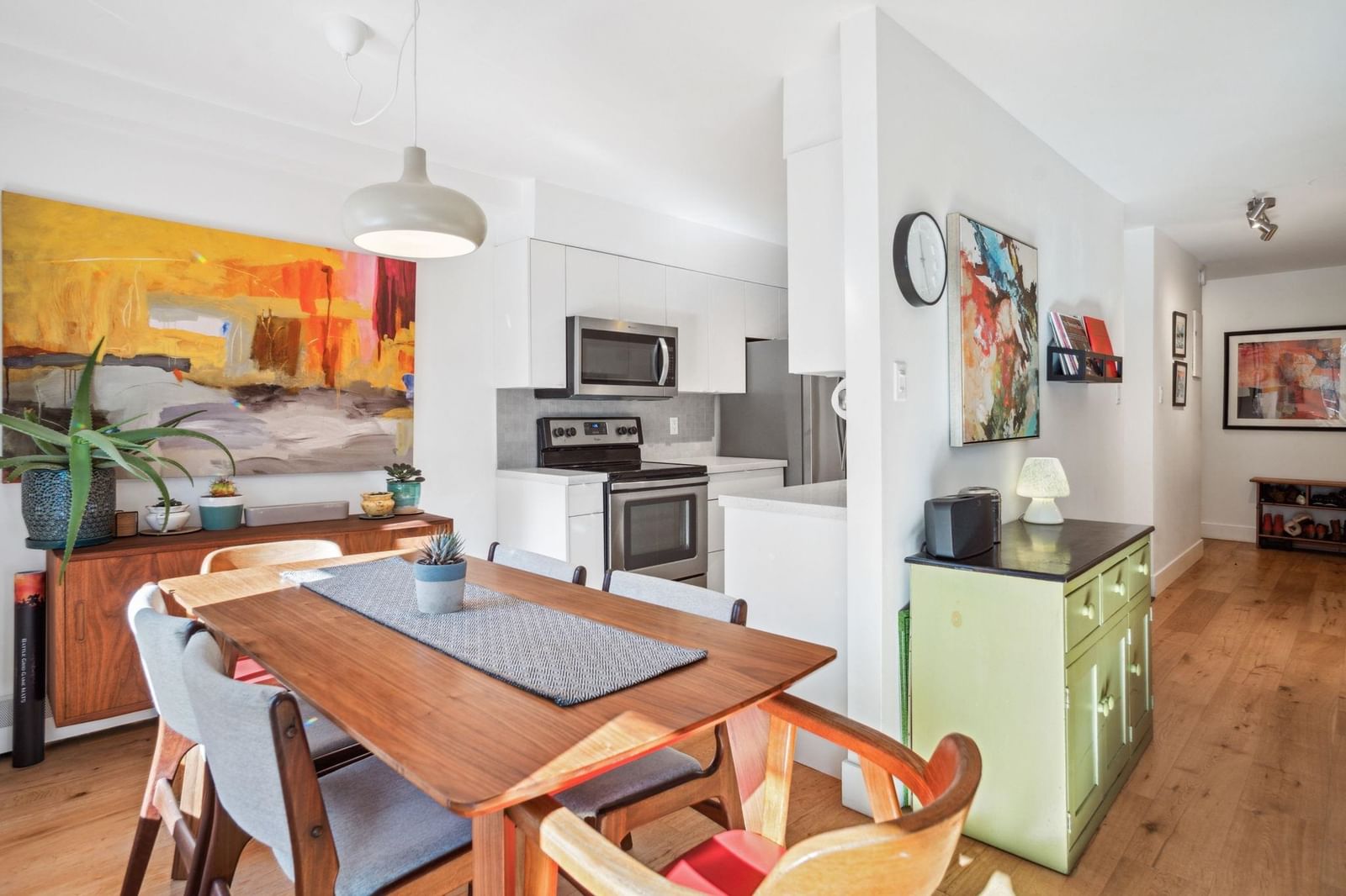Listing Image 13