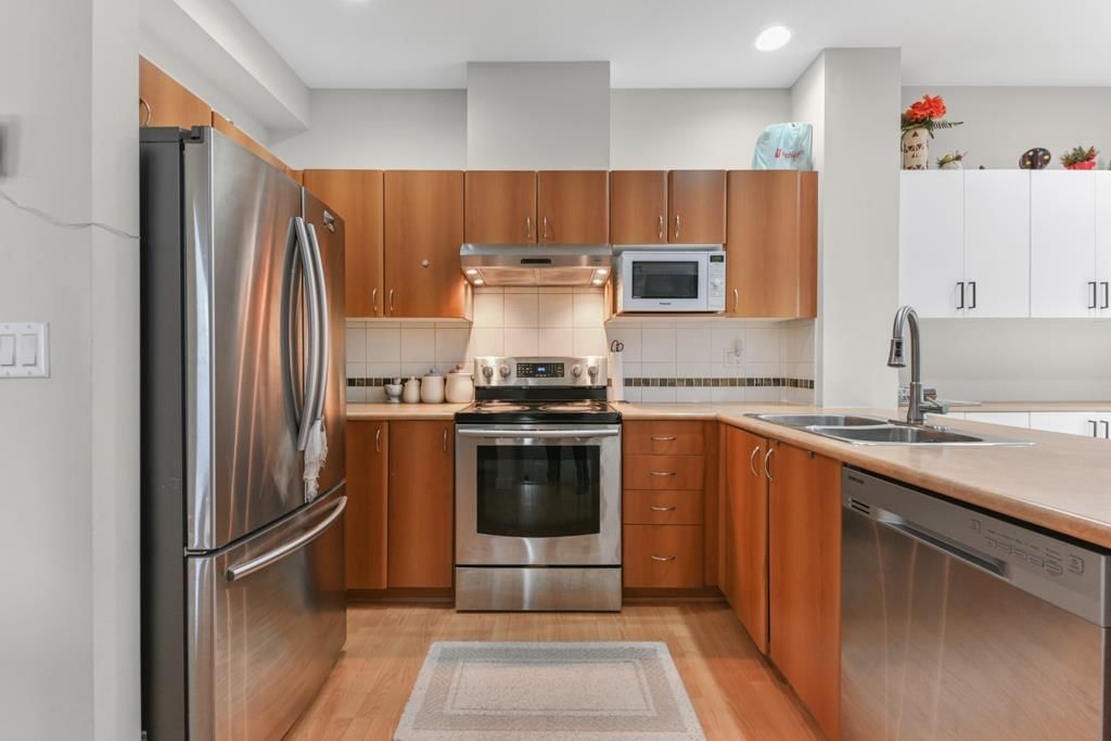Listing Image 20