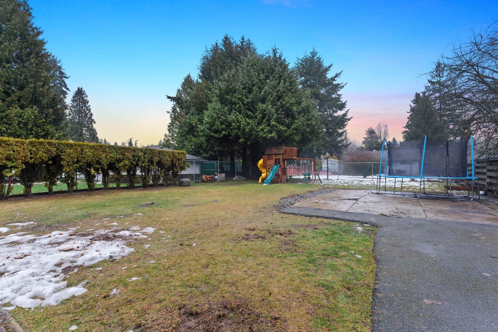 Listing Image 25
