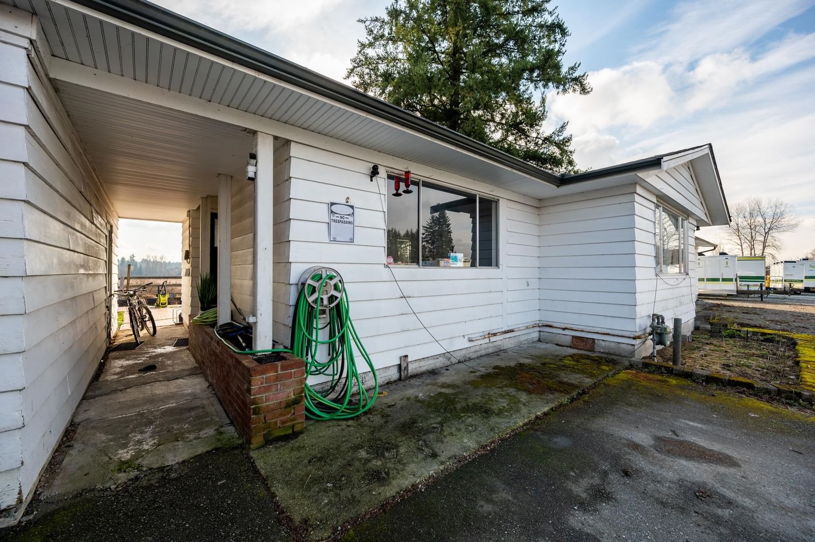Listing Image 24