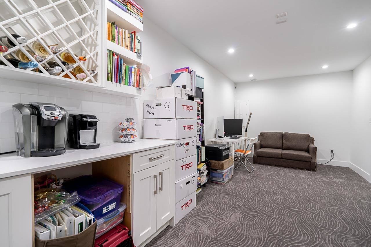 Listing Image 20