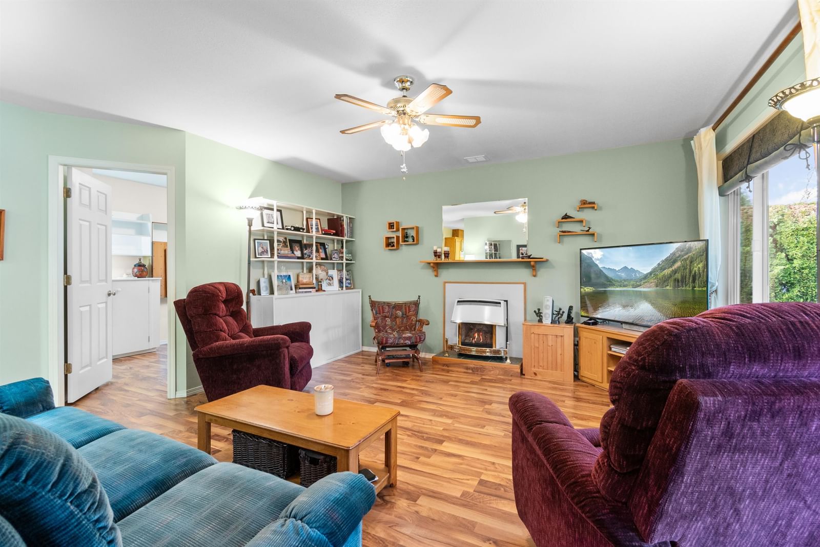 Listing Image 14