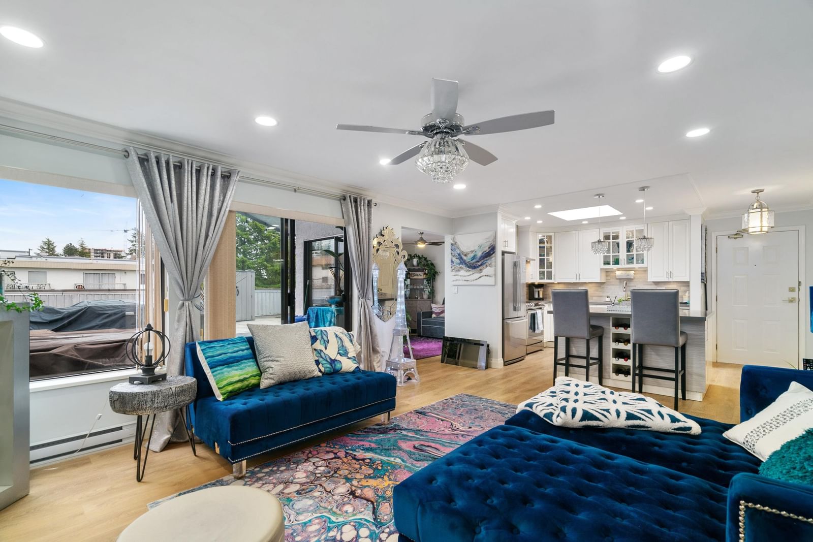 Listing Image 15