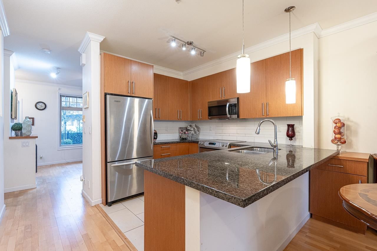 Listing Image 9