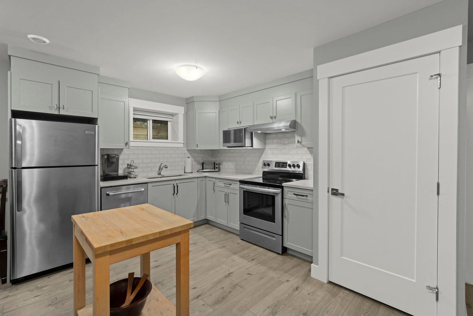Listing Image 21