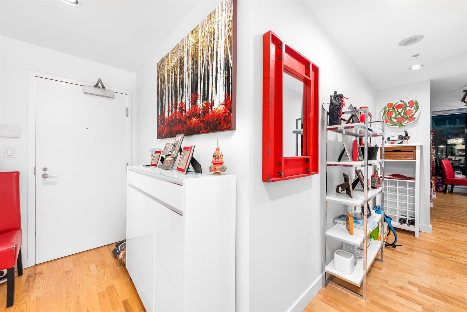 Listing Image 11