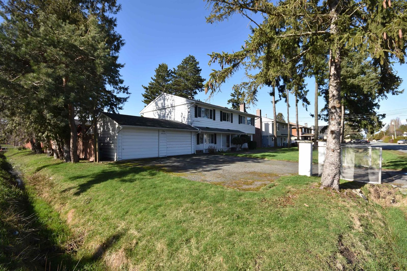 Listing Image 40