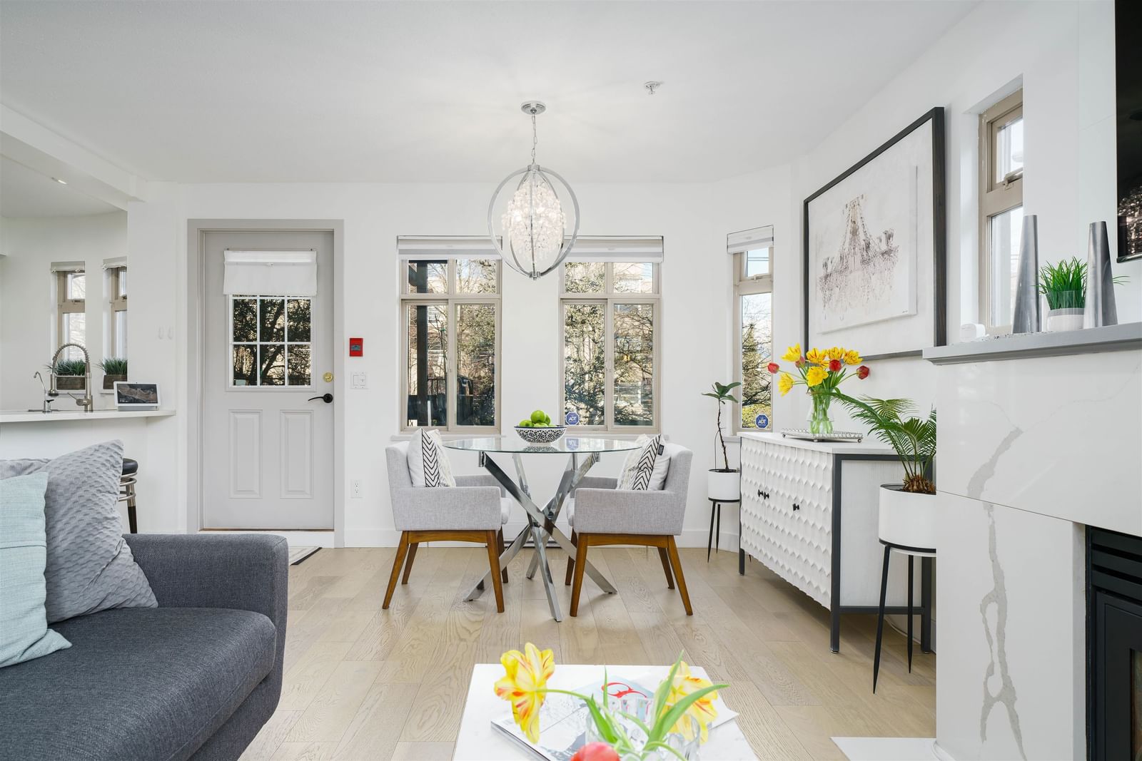 Listing Image 10