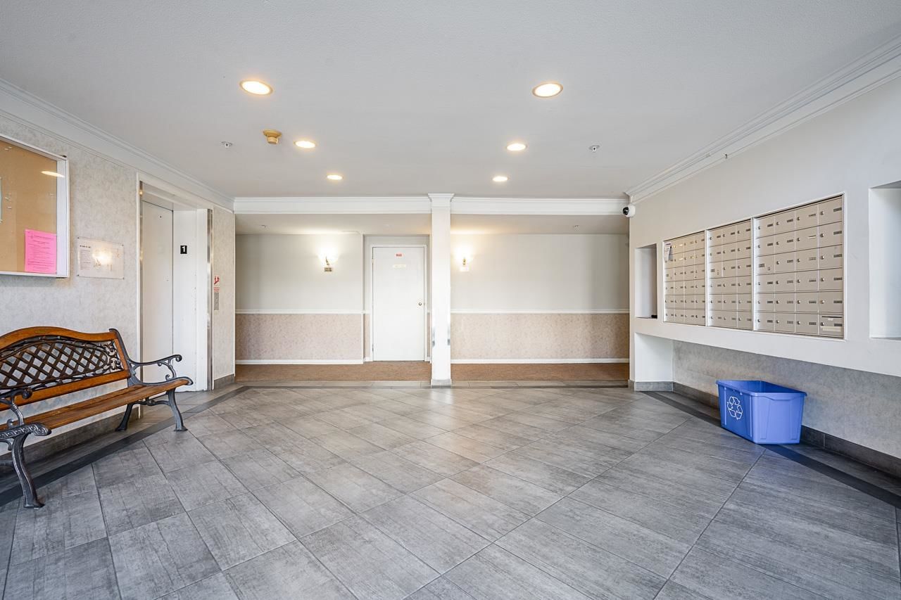 Listing Image 25