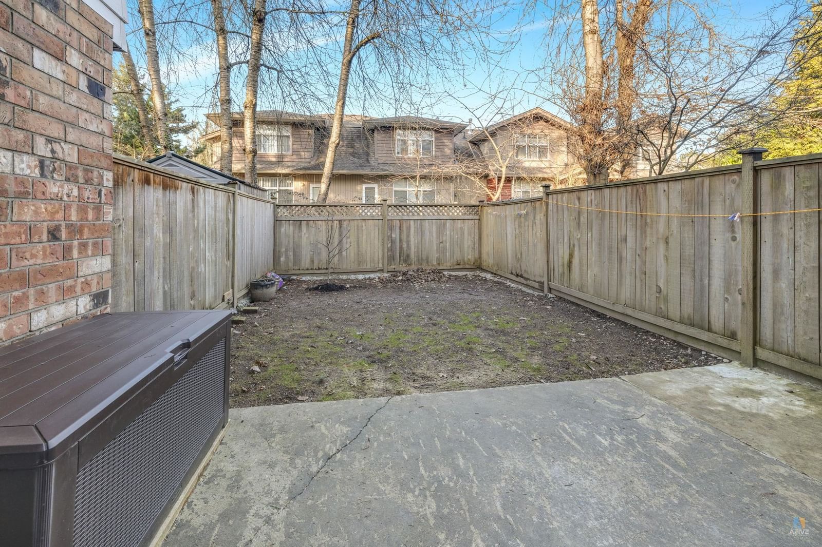 Listing Image 19