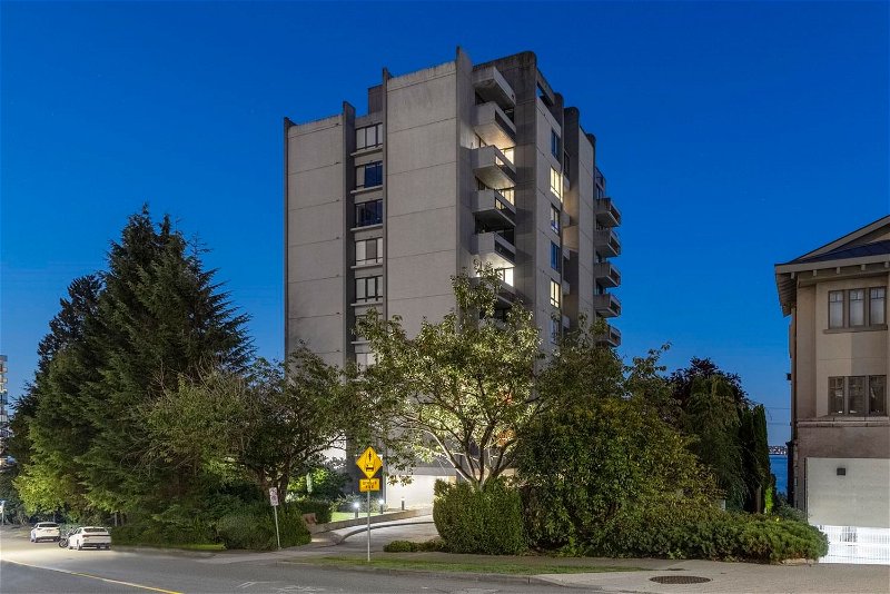 1930 Bellevue Avenue #302, West Vancouver, British Columbia (MLS R2854309)