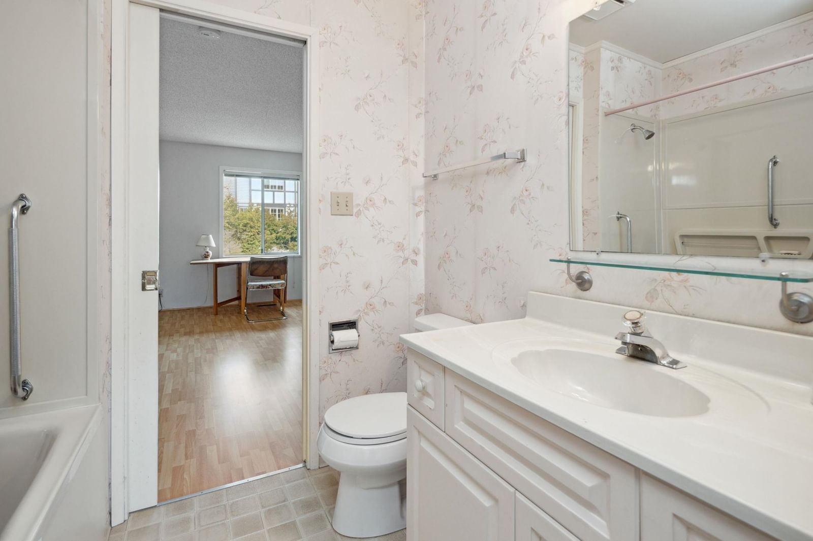 Listing Image 20