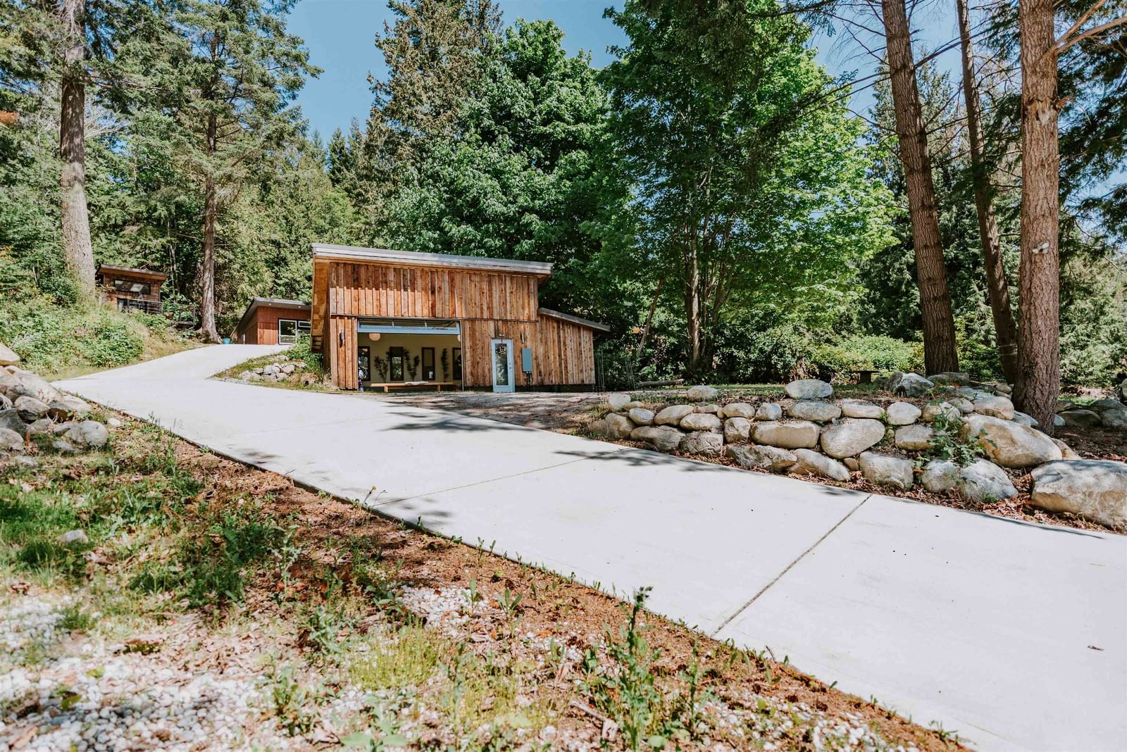 Listing Image 37