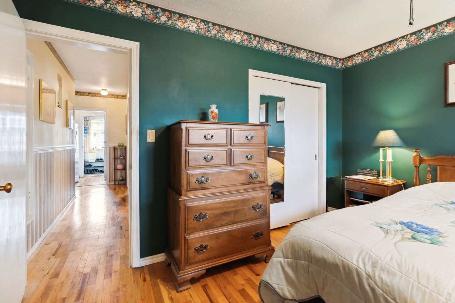 Listing Image 13