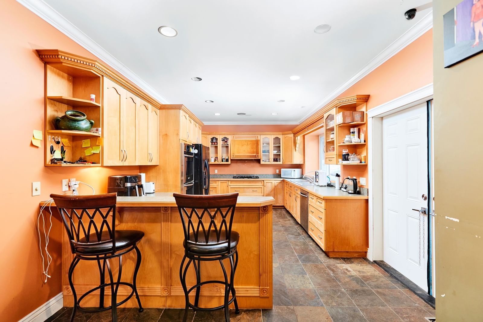 Listing Image 10