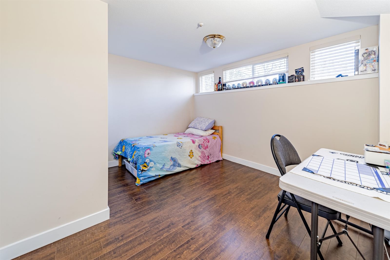 Listing Image 17