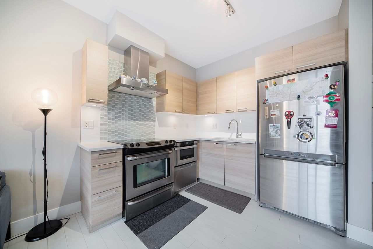 Listing Image 10