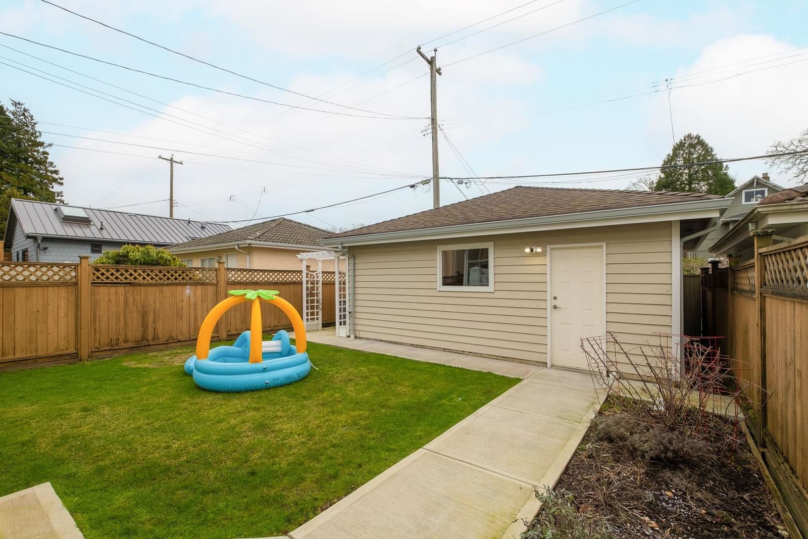 Listing Image 22