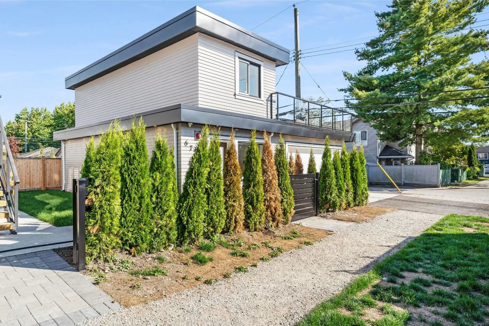 Listing Image 16