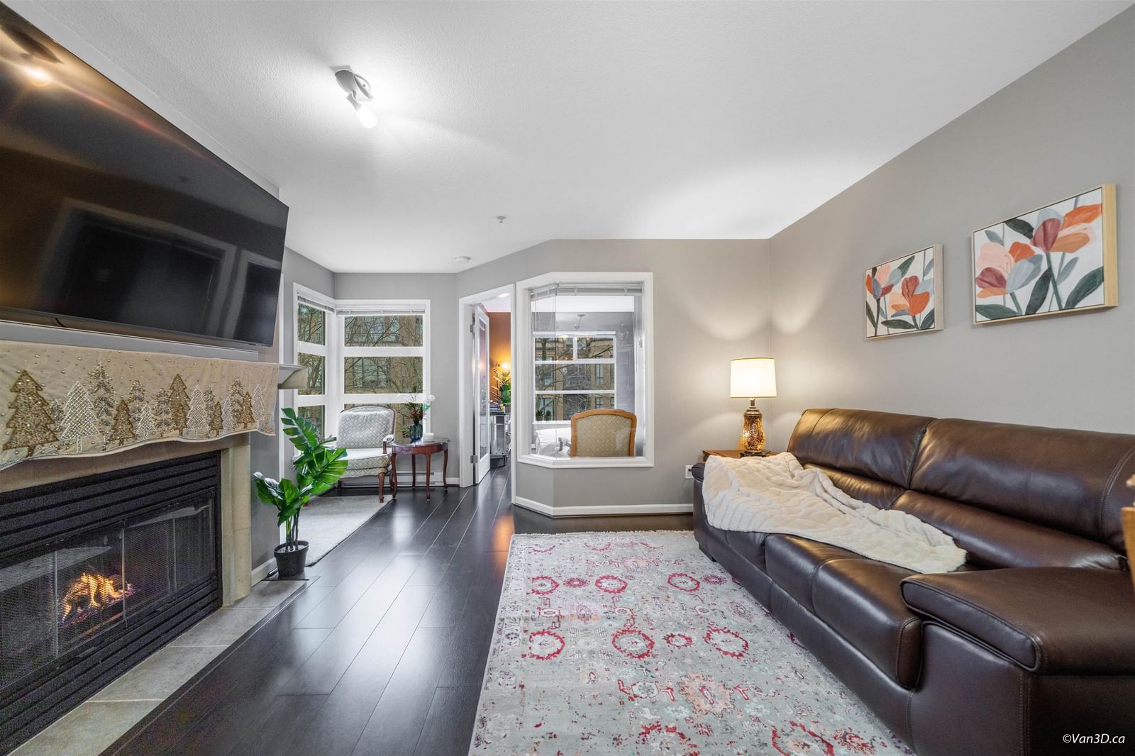 Listing Image 12