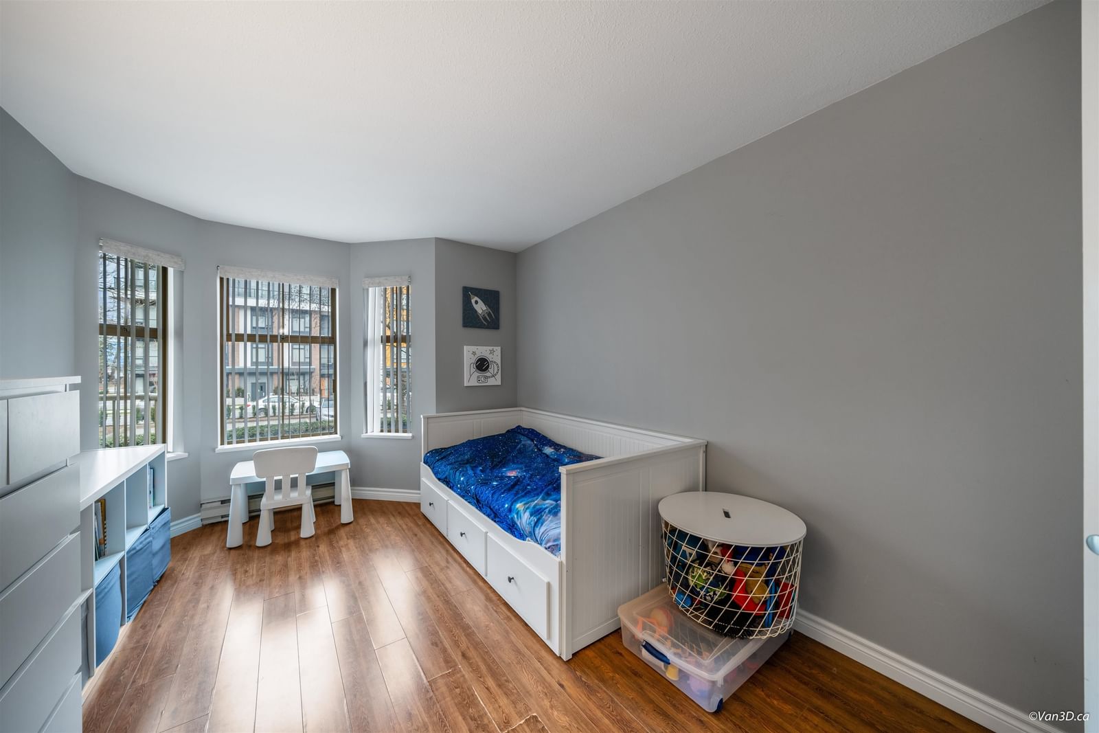 Listing Image 19