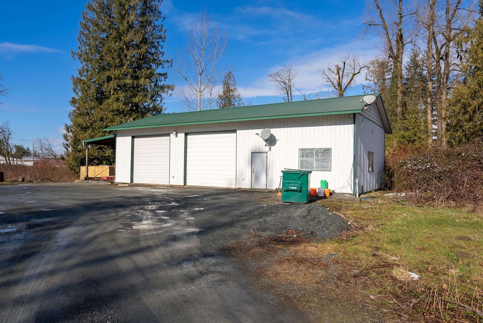 Listing Image 8