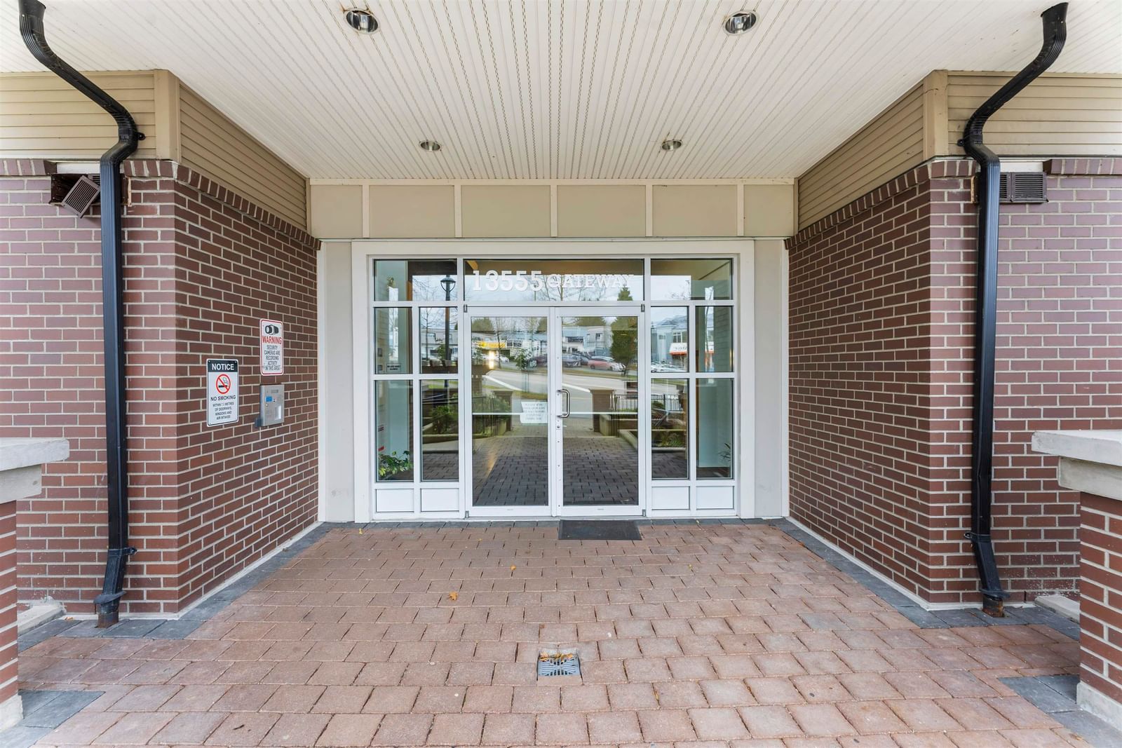 Listing Image 24