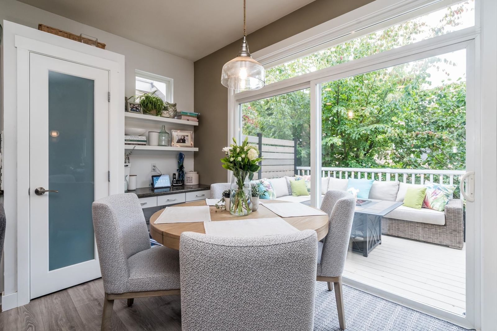 Listing Image 19