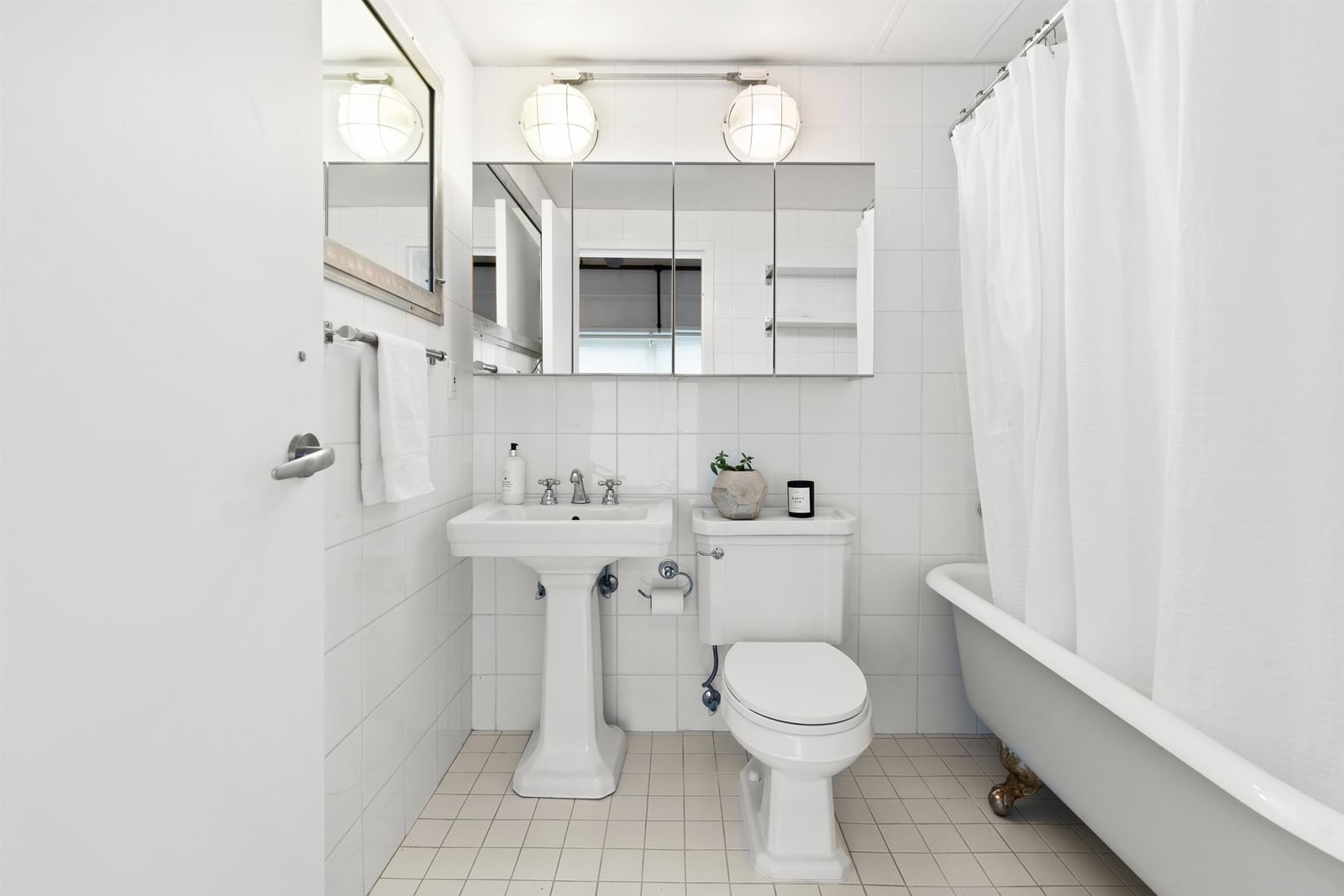 Listing Image 20