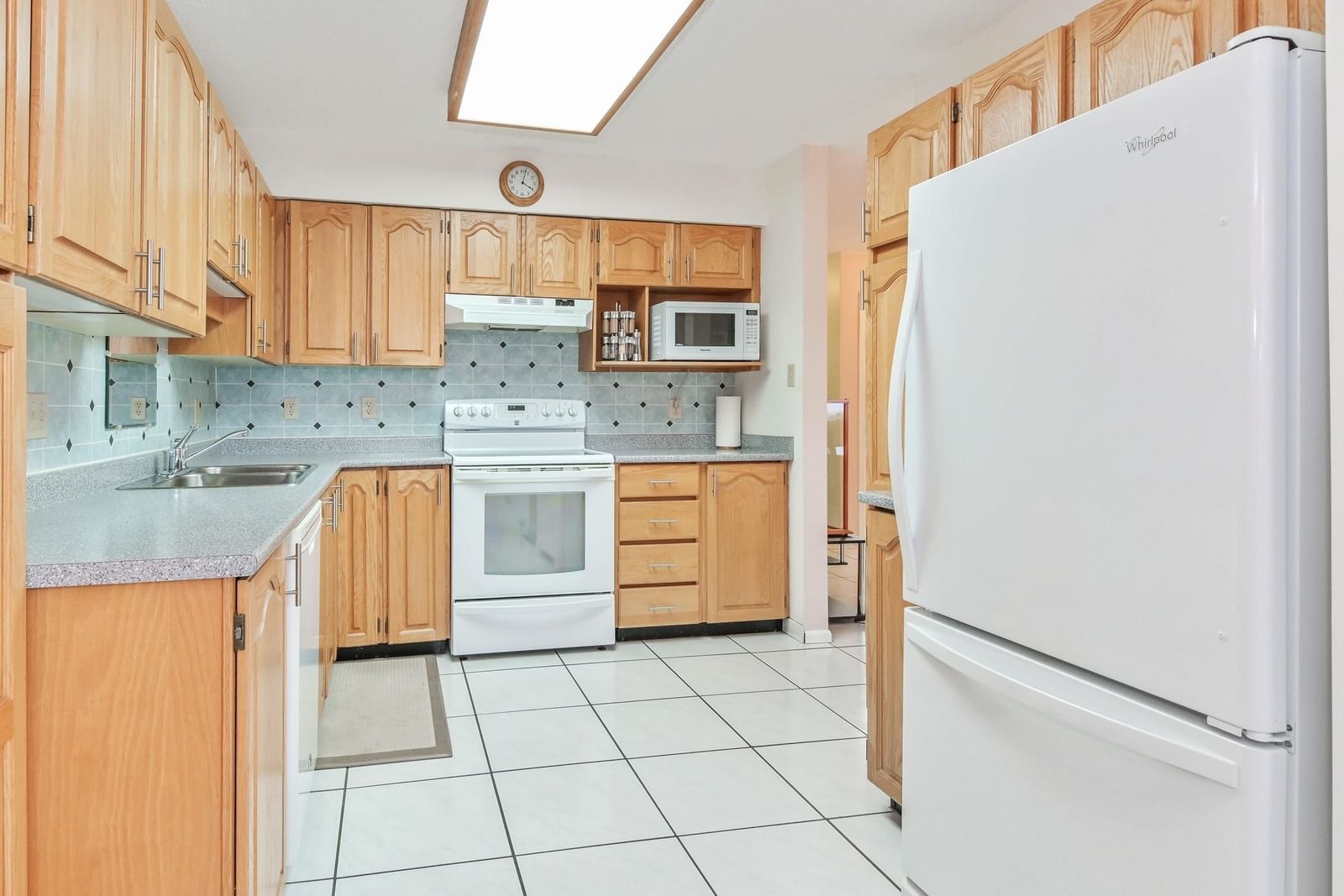 Listing Image 13