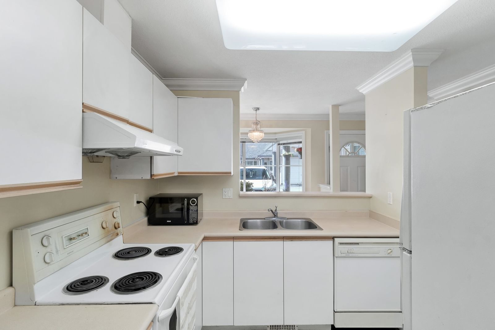 Listing Image 16