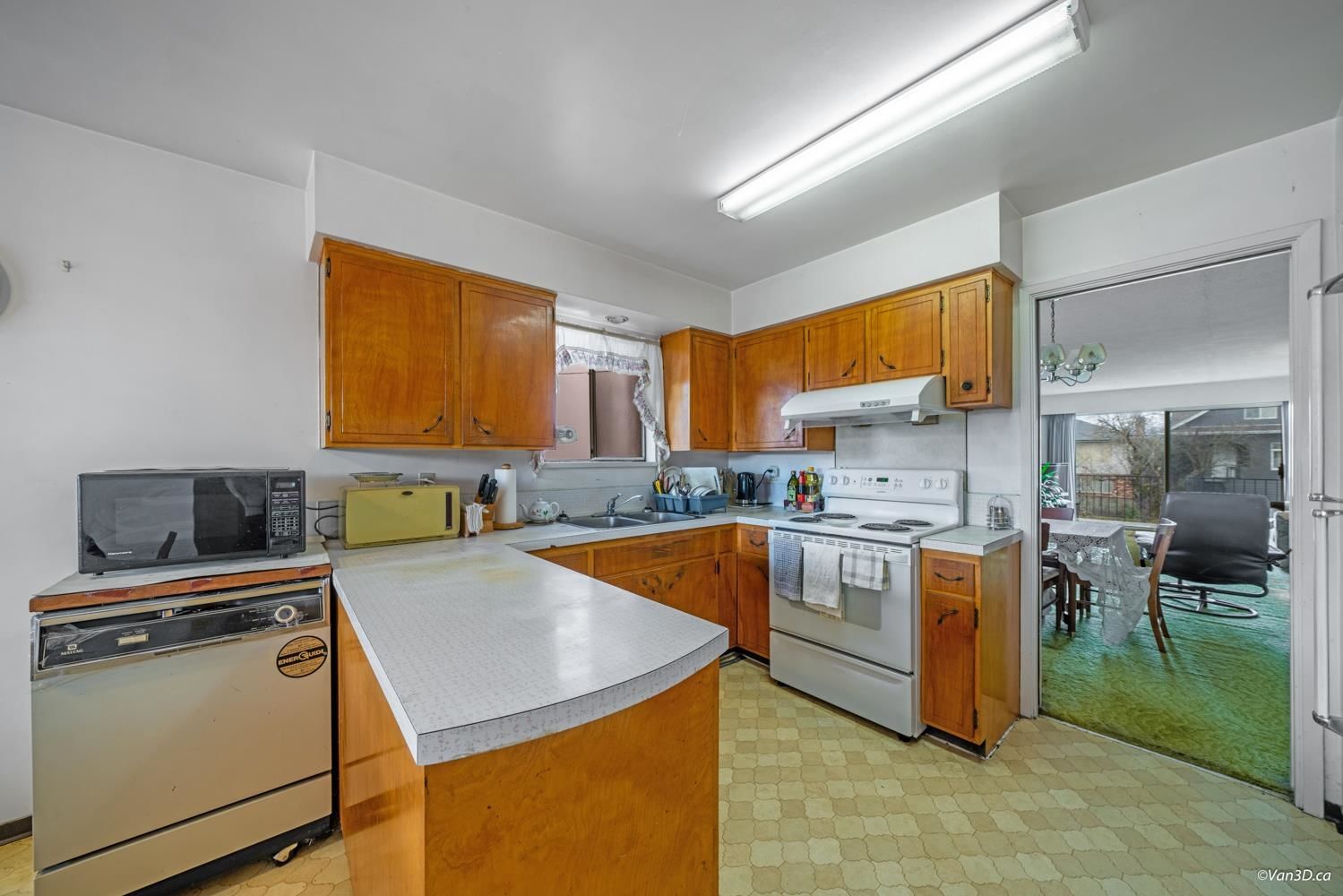 Listing Image 11