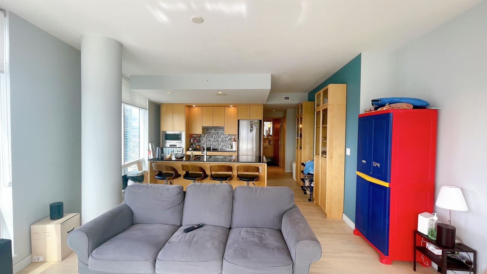 Listing Image 8