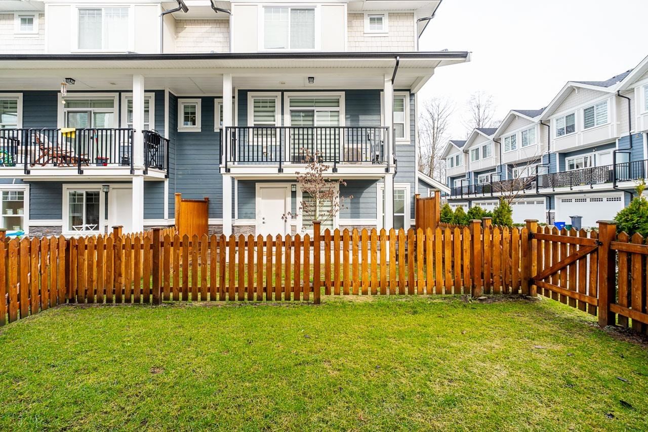 Listing Image 16
