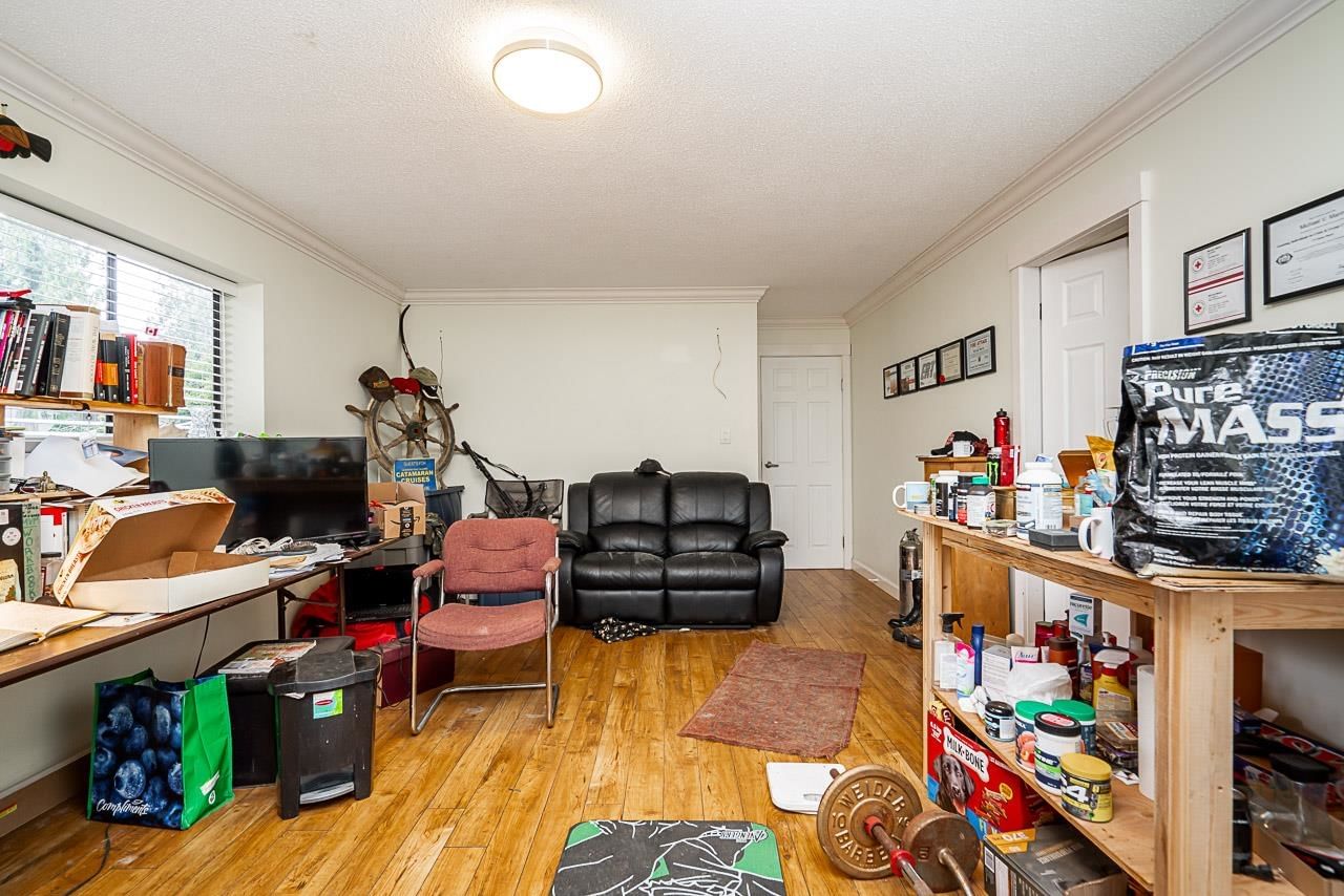 Listing Image 14