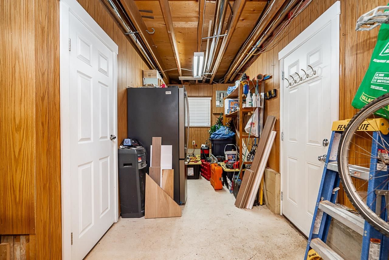 Listing Image 17
