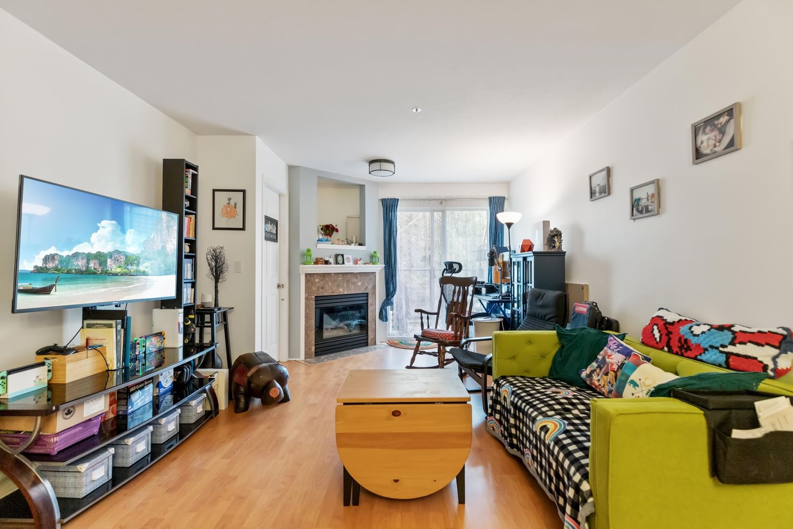 Listing Image 11