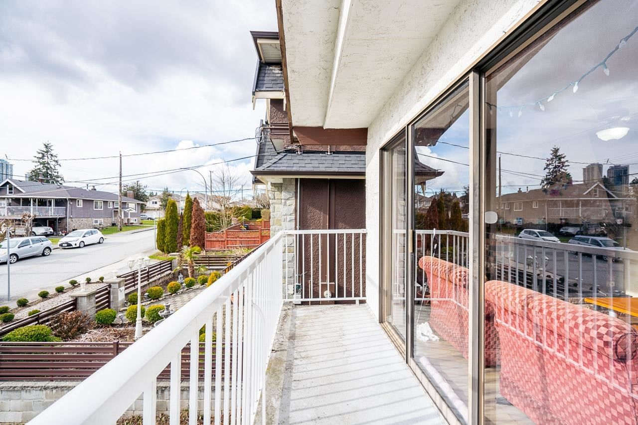 Listing Image 6