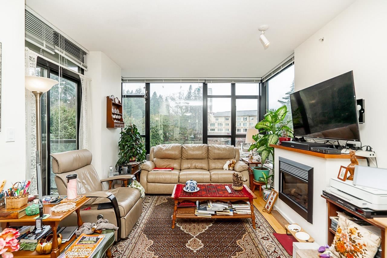 Listing Image 12