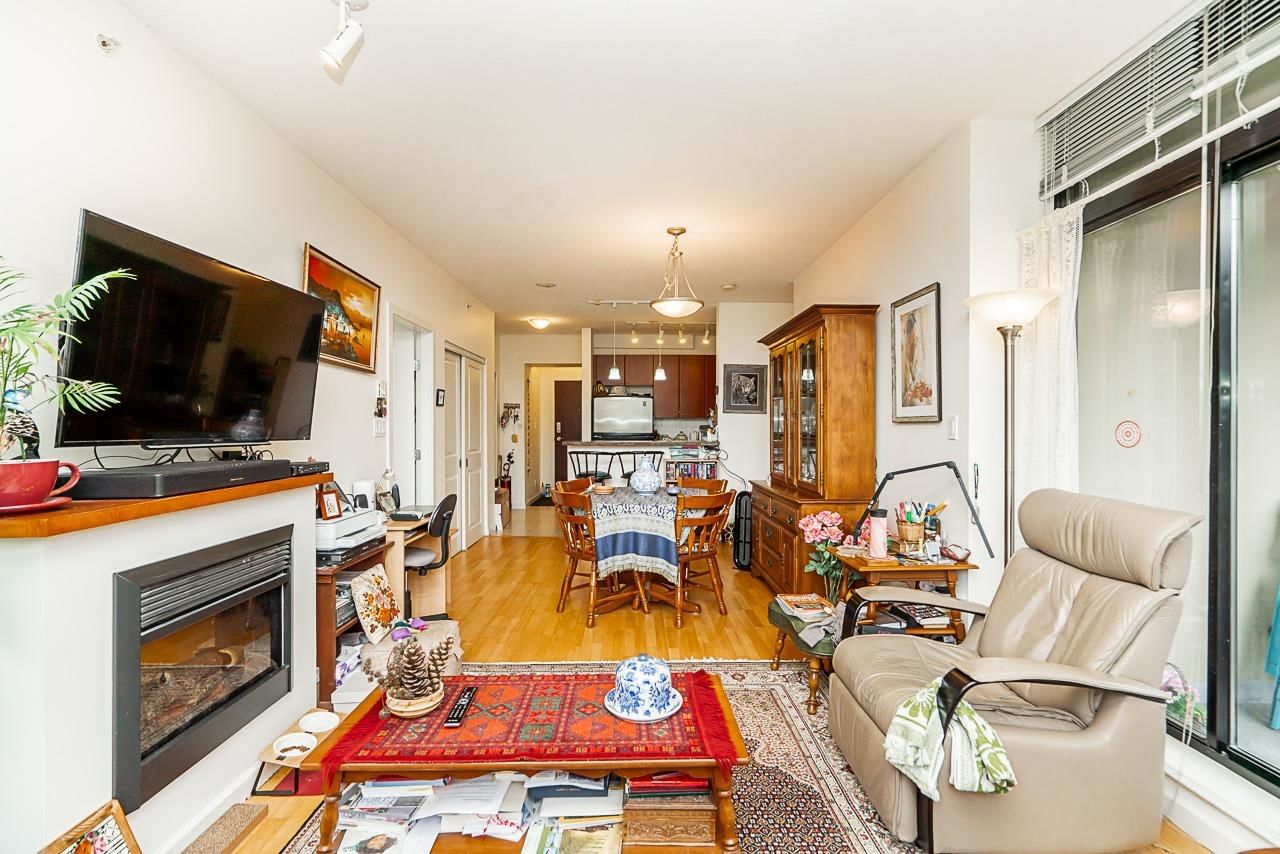 Listing Image 14