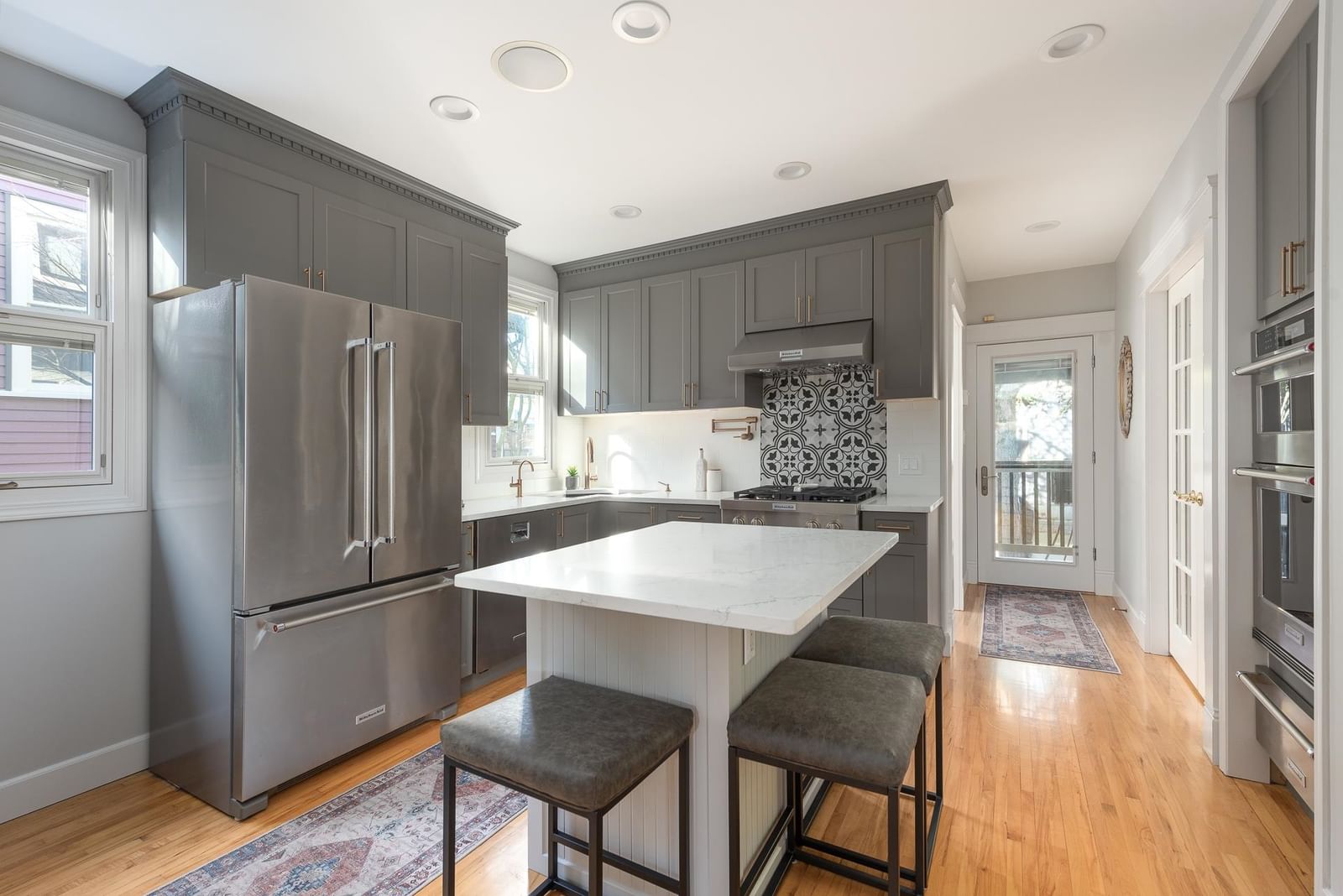 Listing Image 10