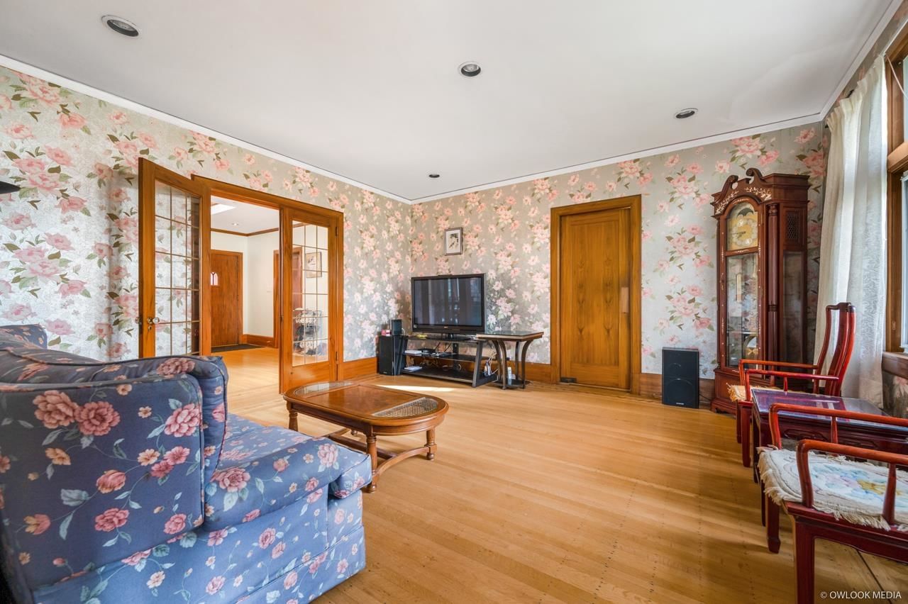 Listing Image 17